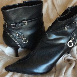 Brand New Guess Booties